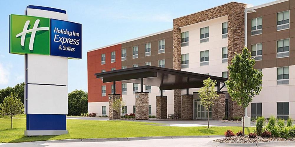 Holiday Inn Express & Suites - Greenville - Taylors by IHG